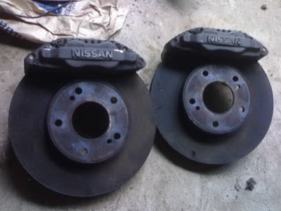 ขาย ดิดส์เบรคหน้า r32 1คู่ 3500 ขาย ดิดส์เบรคหน้า r32 1คู่ 3500