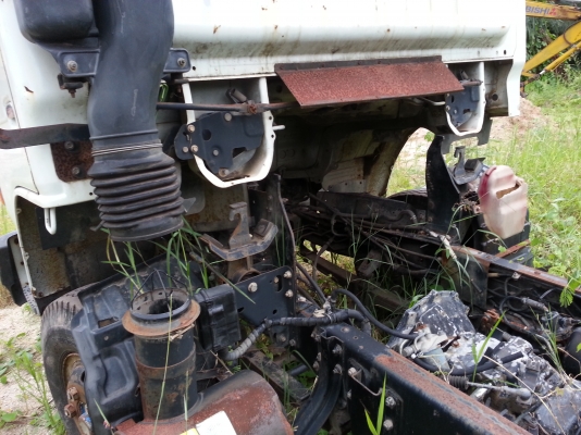 ขายอะไหล่รถ6ล้อยูดีไม่มีทะเบียน ขายอะไหล่รถ6ล้อยูดีไม่มีทะเบียน