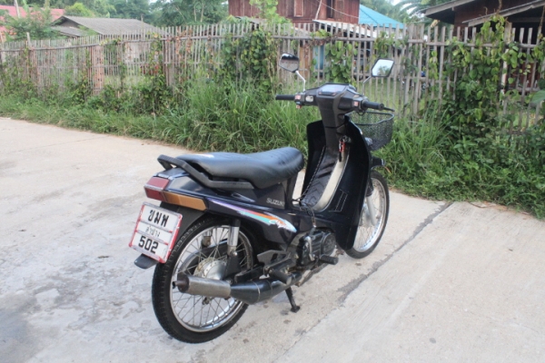 SUZUKI คริสตัล ทะเบียนพร้อมโอนเดิมๆสุดๆภาษีพึ่งขาด1ปีขายถูกๆ5500บาท SUZUKI คริสตัล ทะเบียนพร้อมโอนเดิมๆสุดๆภาษีพึ่งขาด1ปีขายถูกๆ5500บาท