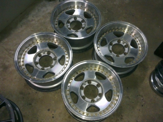 แม็กเรโทร  ขอบ 15 ออฟลึก