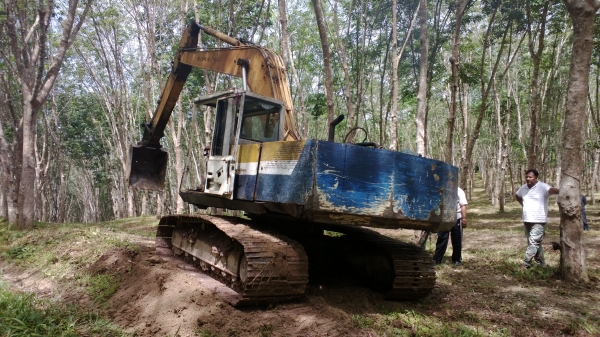 PC200-3 คอนโทนสั้น สีไม่สวย แต่ดี... เอวแน่นช่วงล่างสวย เฟมสวย