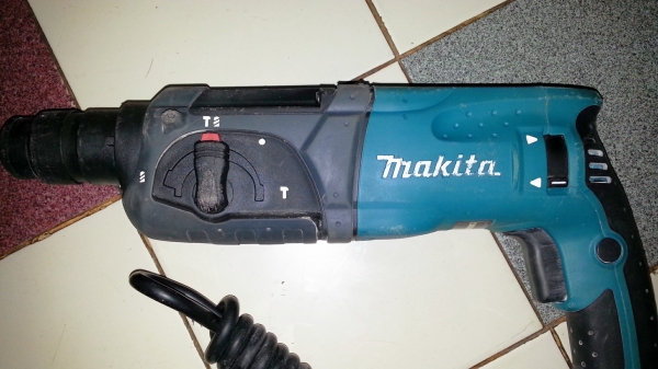 ขายสว่านโรตารี่รุ่นใหญ่3ระบบยี่ห้อmakitaสภาพ90\%(LED) ใหม่มากๆคับ ขายสว่านโรตารี่รุ่นใหญ่3ระบบยี่ห้อmakitaสภาพ90\%(LED) ใหม่มากๆคับ