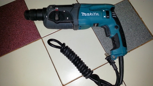 ขายสว่านโรตารี่รุ่นใหญ่3ระบบยี่ห้อmakitaสภาพ90\%(LED) ใหม่มากๆคับ ขายสว่านโรตารี่รุ่นใหญ่3ระบบยี่ห้อmakitaสภาพ90\%(LED) ใหม่มากๆคับ