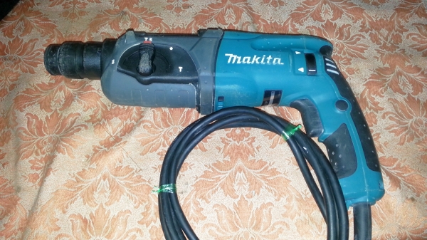 ขายสว่านโรตารี่รุ่นใหญ่3ระบบยี่ห้อmakitaสภาพ90\%(LED) ใหม่มากๆคับ