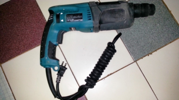 ขายสว่านโรตารี่รุ่นใหญ่3ระบบยี่ห้อmakitaสภาพ90\%(LED) ใหม่มากๆคับ ขายสว่านโรตารี่รุ่นใหญ่3ระบบยี่ห้อmakitaสภาพ90\%(LED) ใหม่มากๆคับ