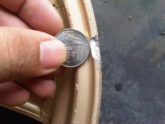 แม๊กหลัง zx พร้อมโช็คหลัง สภาพสวย แม๊กหลัง zx พร้อมโช็คหลัง สภาพสวย