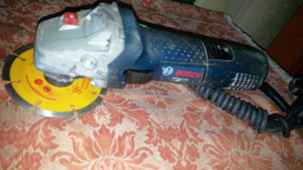 ขายลูกหมูหินเจียขนาด4นิ้วกำลังวัตต์สูงๆยี่ห้อboschสภาพสวยๆเดิมๆครับ