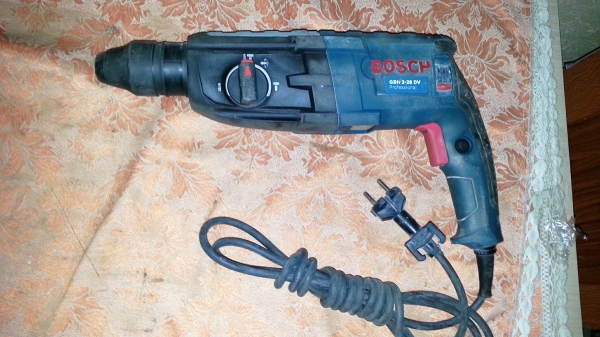ขายสว่านโรตารี่3ระบบยี่ห้อboschรุ่นgbh2-28dvพร้อมใช้งานครับ