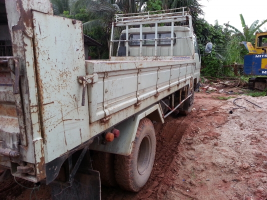 ขาย6ล้อดัมพ์โตโยต้าพร้อมโอน