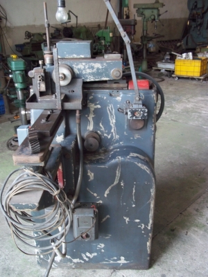 ขายเครื่องกัดเหล็ก ใส่ใบมีดคัดเตอร์ 23000