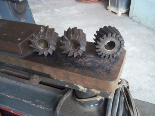 ขายเครื่องกัดเหล็ก ใส่ใบมีดคัดเตอร์ 23000