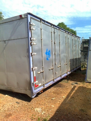 ต้องการขาย / ตู้สวิง 10 บาน / ยาว 7.30 เมตร ต้องการขาย / ตู้สวิง 10 บาน / ยาว 7.30 เมตร