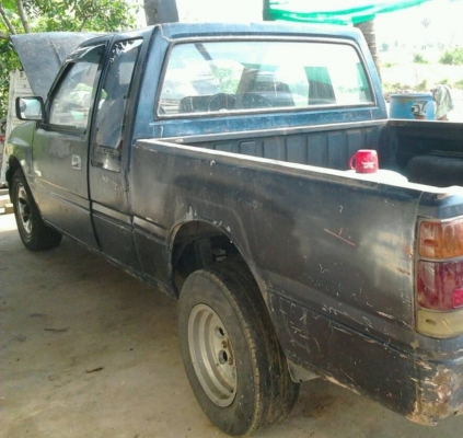 ISUZU TFR มังกรทอง SPACECAB 2.5 MT ปี 38 รถสภาพดีพร้อมใช้งานได้เลย เครื่อง 90 HP แน่นแรงดีไม่เยิ้ม ภายในเก๋งคอนโซลสวยครบ พวงมาลัยเพาเวอร์ กระบะปูพื้นยางลายเนอร์ไม่มีผุกร่อน ช่วงล่างคัชซีสวยไม่มีดาม ยางสภาพดี 4 เส้นประมาณ 60\% พร้อมใช้งาน เอกสารทะเบียนครบพร