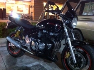 ด่วนขาย Kawasaki Zephyr 400 ทะเบียนสภาพสวยๆราคาโดนๆ 69000