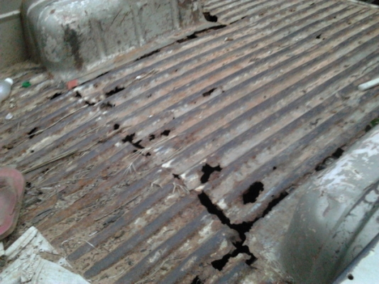 ***ขายแล้วครับขอบคุณ Truck2hand ขาย ขาย กระบะตอนเดียว NISSAN BIG-M TD2.5 ฝาขาวปี30/87 สภาพต้องเก็บ เครื่องTD 2.5 ฝาขาว ติดง่าย วิ่งดี ใบพัดฟรี ของเหลวต้องถ่าย ท่อไอเสียขาด น้ำมันเบรคแห้ง ช่วงล่างดี มีส่ายนิดๆ คัสซีสวยไม่ผุไม่บวม ยางพอใช้ พื้นกระบะผุเยอะ ฝ