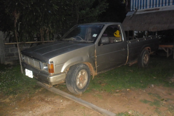 ***ขายแล้วครับขอบคุณ Truck2hand ขาย ขาย กระบะตอนเดียว NISSAN BIG-M TD2.5 ฝาขาวปี30/87 สภาพต้องเก็บ เครื่องTD 2.5 ฝาขาว ติดง่าย วิ่งดี ใบพัดฟรี ของเหลวต้องถ่าย ท่อไอเสียขาด น้ำมันเบรคแห้ง ช่วงล่างดี มีส่ายนิดๆ คัสซีสวยไม่ผุไม่บวม ยางพอใช้ พื้นกระบะผุเยอะ ฝ