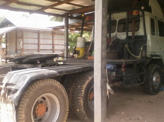 ขายรถหัวลาก HINO3ใบปัด 260แรง สภาพดี เครื่องดี คัสชีส์สวย ยางต็ม พร้อมโอนครับ