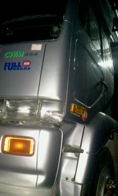 NISSAN  DIESEL  ปี 50 พร้อมขายค่ะ