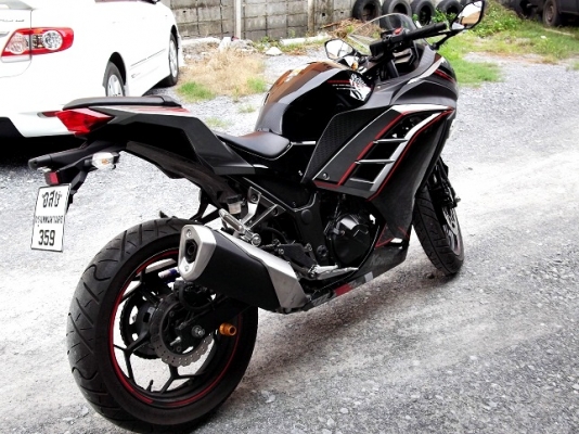 ขาย ninj 250 2013 สีดำ ใหม่กิ๊ก วิ่งไป 3300 กม ไม่ล้ม ไม่ชน แต่งลายใหม่