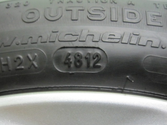 ขายล้อแม็ก Honda City ขอบ 15 พร้อมยางป้ายแดง ปี 12