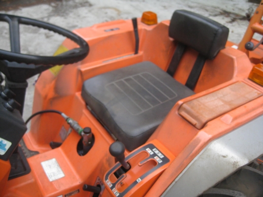 ขายรถไถTRACTOR KUBOTA XB1 BUL ACE 12แรง ติดกระบวย พร้อมใช้งาน ขายรถไถTRACTOR KUBOTA XB1 BUL ACE 12แรง ติดกระบวย พร้อมใช้งาน