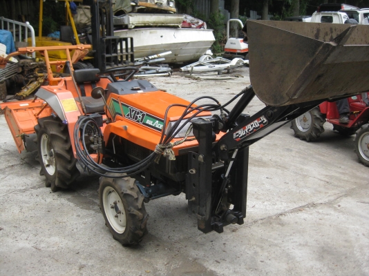 ขายรถไถTRACTOR KUBOTA XB1 BUL ACE 12แรง ติดกระบวย พร้อมใช้งาน ขายรถไถTRACTOR KUBOTA XB1 BUL ACE 12แรง ติดกระบวย พร้อมใช้งาน