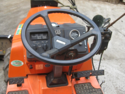 ขายรถไถTRACTOR KUBOTA XB1 BUL ACE 12แรง ติดกระบวย พร้อมใช้งาน ขายรถไถTRACTOR KUBOTA XB1 BUL ACE 12แรง ติดกระบวย พร้อมใช้งาน