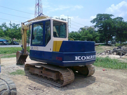 ขายด่วน  รถขุด KOMATSU PC60-5 รถเก่าญี่ปุ่น พร้อมใช้งาน มีใบอินวอยล์.
