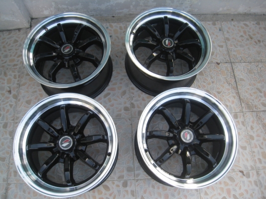 ขายล้อแม็ก Lenso PD9 15"x8" et 25 4รู 100 ล้อปัดเงามาใหม่สีเดิมครับ ไม่มีคด ไม่มีดุ้ง (081-3747940)