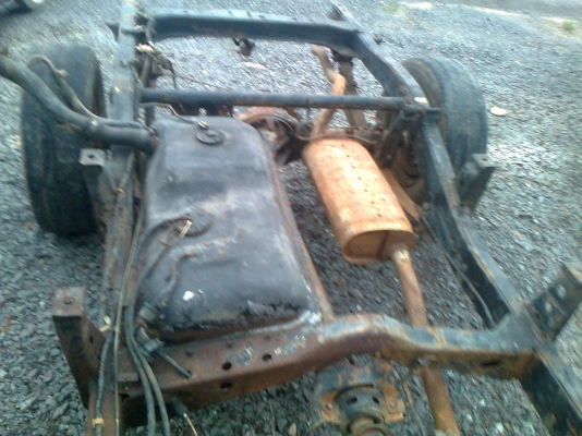 ขายคัสซี โตโยต้าไมตี้เอ็ก ให้ทั้งหมดช่วงล่างทุกตัว19900 แยกขายเครื่องพร้อมเกียร์25500บาท ผมรับประกันว่าเครื่องดีเกียร์ดี คัสซีไม่ผุ มีกร่อนนิดหน่อยที่คานหน้า นอกนั้นสวยทั้งเส้น(หรือเหมาทั้งหมดพร้อมเล่มทะเบียน39000บาท)