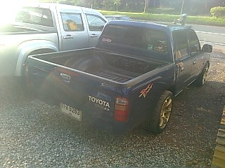 ขายรถกระบะ 4 ประตู TOYOTA D4D 4 ประตู เครื่อง 2500 เกียร์ธรรมดา เชื้อเพลิงดีเซล พวงมาลัยเพาเวอร์ เกียร์ธรรมดา ราคา 370000