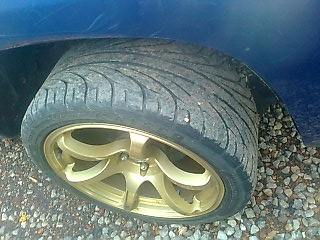 ขายรถกระบะ 4 ประตู TOYOTA D4D 4 ประตู เครื่อง 2500 เกียร์ธรรมดา เชื้อเพลิงดีเซล พวงมาลัยเพาเวอร์ เกียร์ธรรมดา ราคา 370000