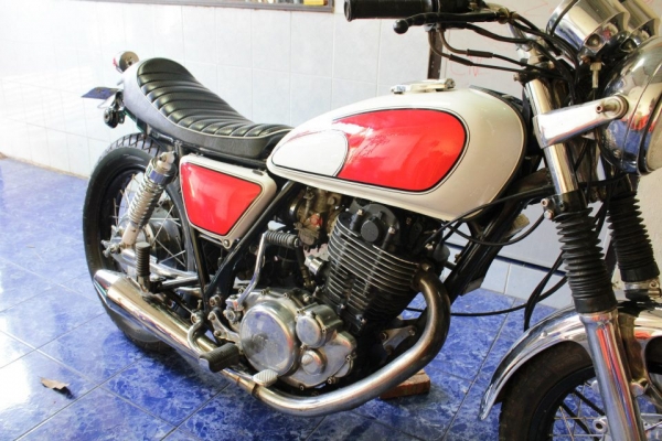 ขาย - แลก SR400 มีวิดีโอ (ลดราคา) ขาย - แลก SR400 มีวิดีโอ (ลดราคา)