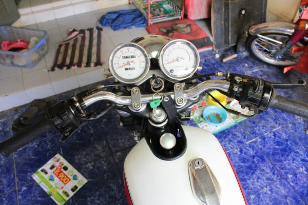 ขาย - แลก SR400 มีวิดีโอ (ลดราคา) ขาย - แลก SR400 มีวิดีโอ (ลดราคา)