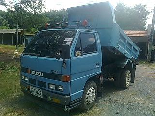 ขายรถ 6 ล้อดัมพ์ ISUZU NKR 88 แรงม้า คัสซี NKR55EU5M-7120749 ราคา 390000