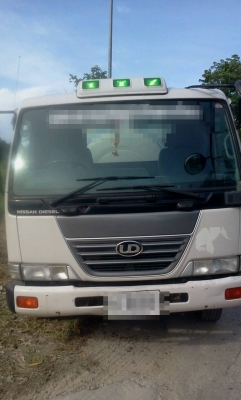 รถโม่สามคิวยี่ห้อนิสสัน จำนวน 210 แรงม้า มีใบอินวอยซ์ รถโม่สามคิวยี่ห้อนิสสัน จำนวน 210 แรงม้า มีใบอินวอยซ์