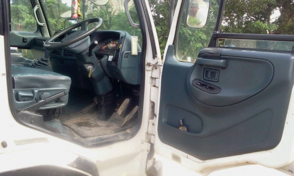 รถโม่สามคิวยี่ห้อนิสสัน จำนวน 210 แรงม้า มีใบอินวอยซ์ รถโม่สามคิวยี่ห้อนิสสัน จำนวน 210 แรงม้า มีใบอินวอยซ์