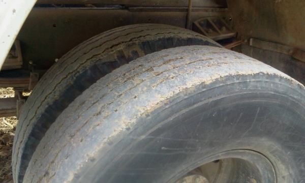 รถโม่สามคิวยี่ห้อนิสสัน จำนวน 210 แรงม้า มีใบอินวอยซ์ รถโม่สามคิวยี่ห้อนิสสัน จำนวน 210 แรงม้า มีใบอินวอยซ์