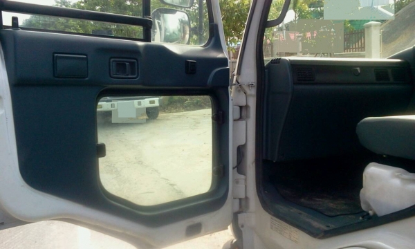 รถโม่สามคิวยี่ห้อนิสสัน จำนวน 210 แรงม้า มีใบอินวอยซ์ รถโม่สามคิวยี่ห้อนิสสัน จำนวน 210 แรงม้า มีใบอินวอยซ์