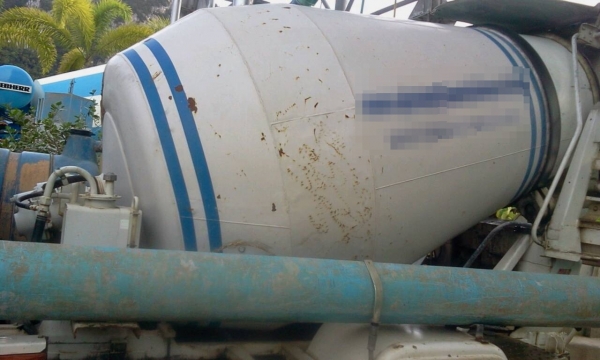 รถโม่สามคิวยี่ห้อนิสสัน จำนวน 210 แรงม้า มีใบอินวอยซ์ รถโม่สามคิวยี่ห้อนิสสัน จำนวน 210 แรงม้า มีใบอินวอยซ์