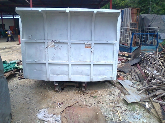 ขายด่วน  กระบะดั้มรถสิบล้อ พร้อมกระบอกยก พร้อมใช้งาน