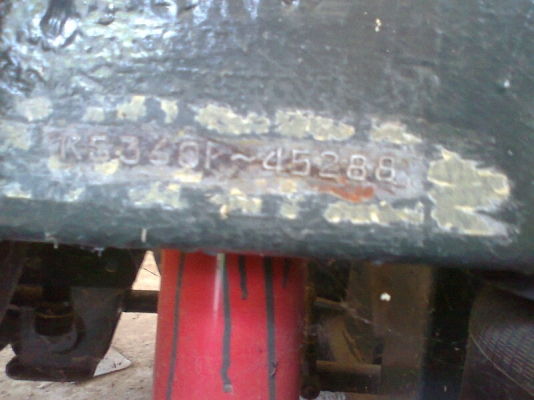 ขายด่วน..รถบัส 8 ล้อ คัสซี HINO KS3601 เครื่อง HINO K13C 375 แรงม้า  ช่วงล่างเป็นเขาควาย 8 น๊อต มีทะเบียนครบ.