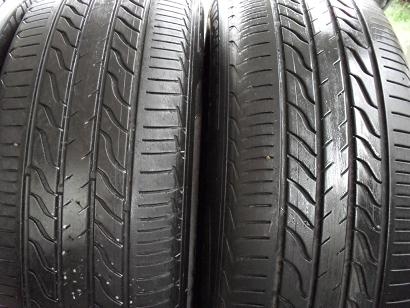 ขายยาง MICHELIN PRIMACY LC ปี1811(1ชุด) 215/60/16 ราคา 3,200 ดูของแถวปากเกร็ด สนใจติดต่อ 090-676-4651 เบียร์ครับ