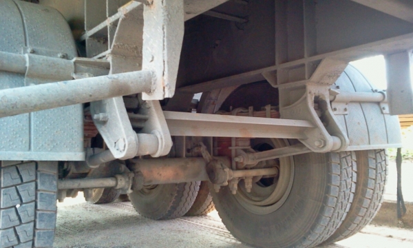 NISSAN DIESEL CK 350 พร้อมหางสามเพลาแท้ ราคาลดลงมาเหลือ 1,600,000 บาทค่ะ NISSAN DIESEL CK 350 พร้อมหางสามเพลาแท้ ราคาลดลงมาเหลือ 1,600,000 บาทค่ะ