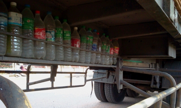 NISSAN DIESEL CK 350 พร้อมหางสามเพลาแท้ ราคาลดลงมาเหลือ 1,600,000 บาทค่ะ NISSAN DIESEL CK 350 พร้อมหางสามเพลาแท้ ราคาลดลงมาเหลือ 1,600,000 บาทค่ะ