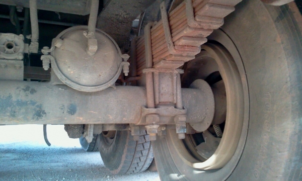 NISSAN DIESEL CK 350 พร้อมหางสามเพลาแท้ ราคาลดลงมาเหลือ 1,600,000 บาทค่ะ NISSAN DIESEL CK 350 พร้อมหางสามเพลาแท้ ราคาลดลงมาเหลือ 1,600,000 บาทค่ะ