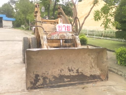 ขายรถตัก KOMUTSU SD20 พร้อมใช้งาน สภาพผ่านครับ