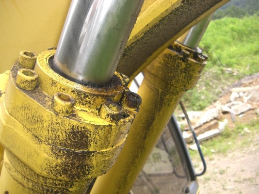 New stock KOBELCO SK120-1 SN: LP-5644 ปี 1990 แทร็คใหญ่ นำเข้าจากญี่ปุ่น สภาพดี ราคาไม่แพงครับ