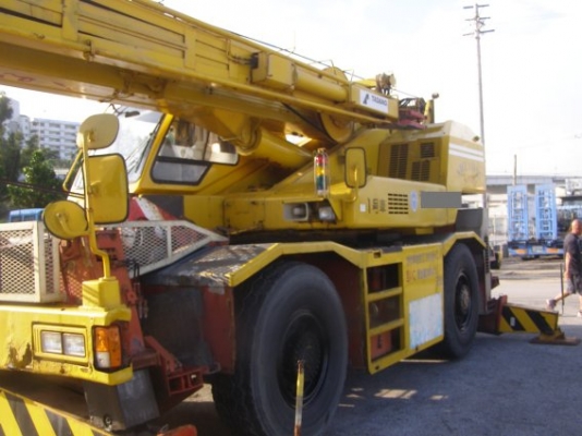 เครน TR250M-6-00101  เก่านอกแท้ ราคาคุยกันได้ สนใจสอบถามโทร 087-3310254 เจี๊ยบค่ะ