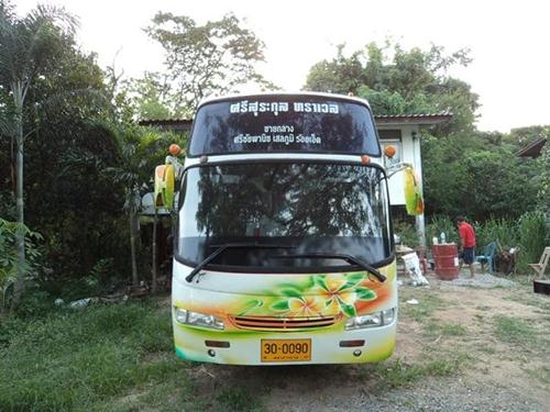 Isuzu ป้าย 30  ขนาด 32 ที่นั่ง